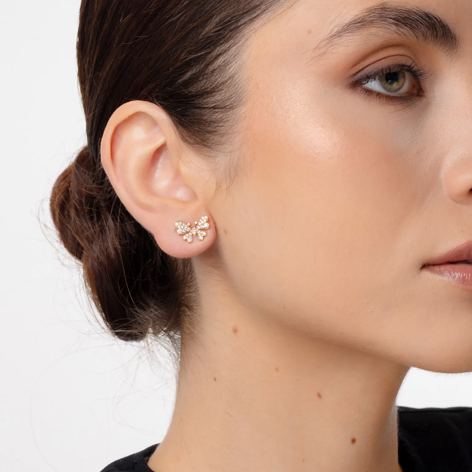 Kolczyki z 18K różowego złota z diamentami o masie 0.61ct