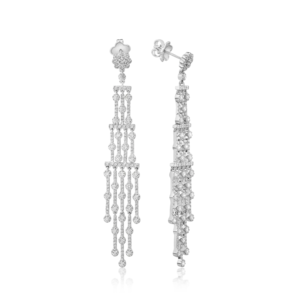 18K white gold earrings with 3.92ct diamonds