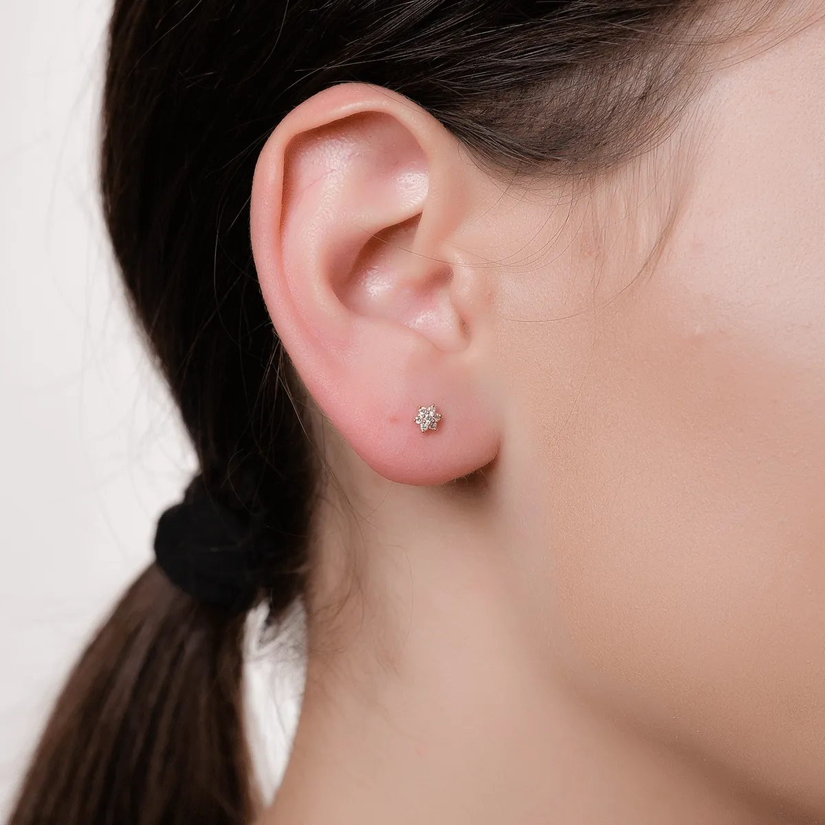 18K rose gold earrings with 0.12ct diamonds