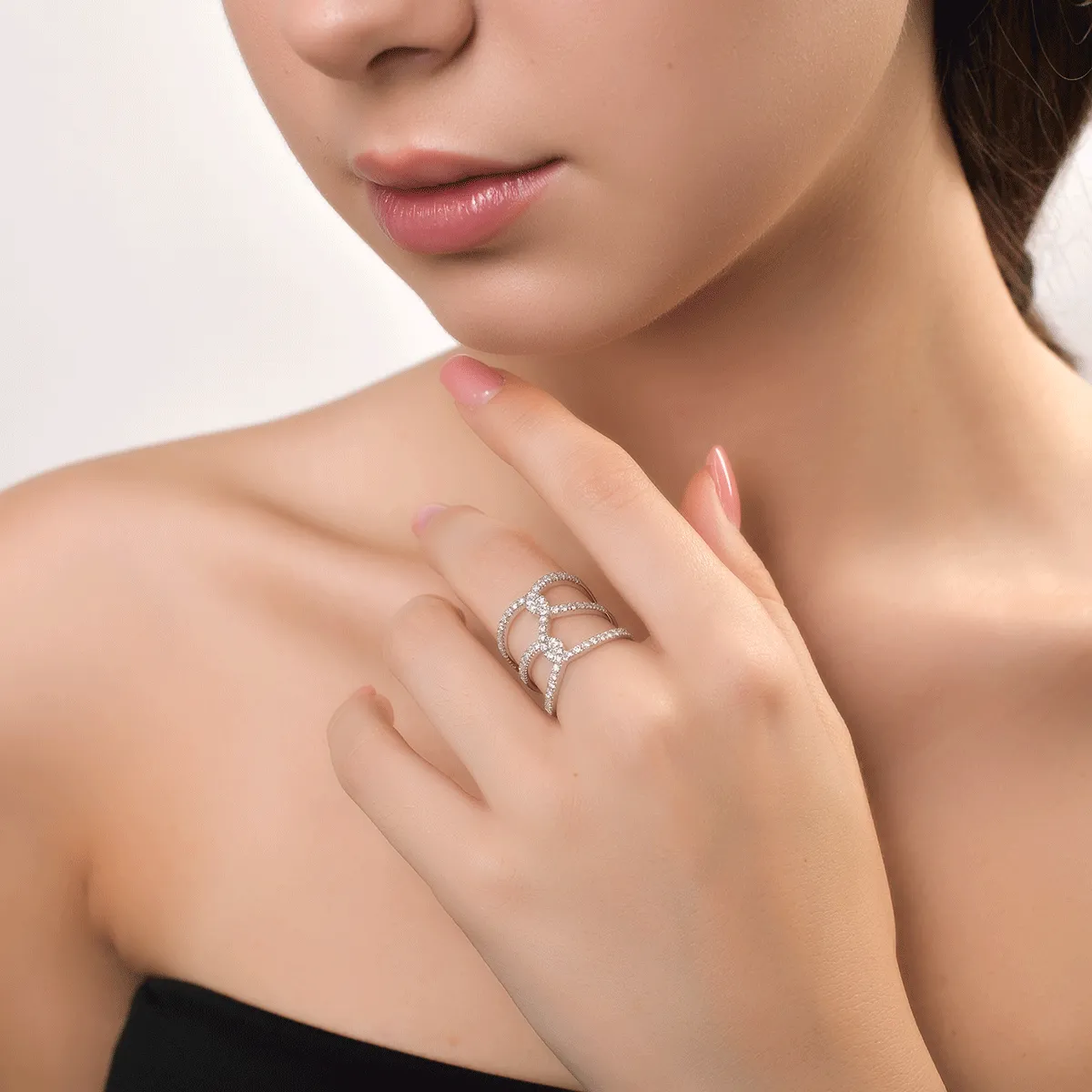 Inel din aur alb de 18K cu diamante de 0.95ct