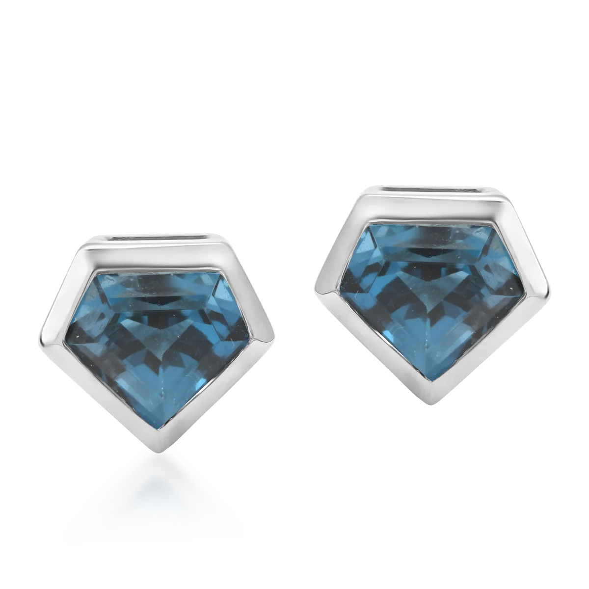 18K white gold earrings with 1.426ct london blue topaz