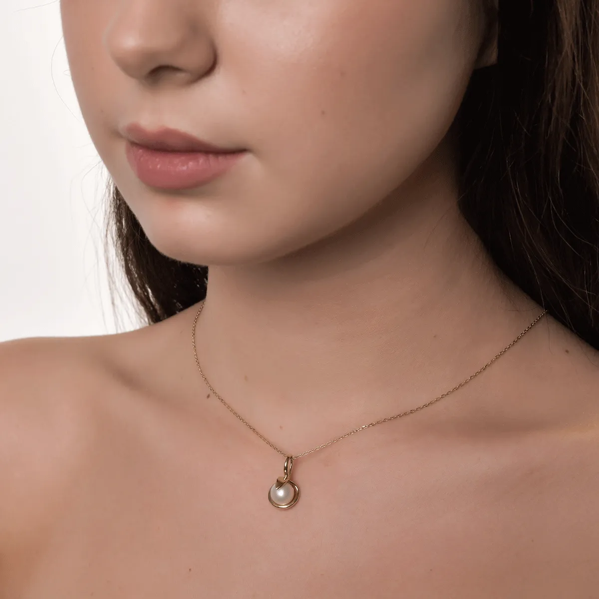 14K yellow gold pendant