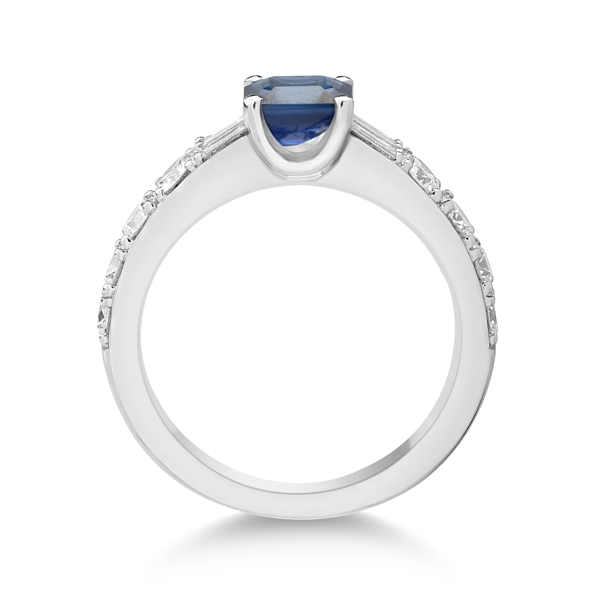 18K white gold ring with 1.08ct sapphire and 0.98ct diamonds