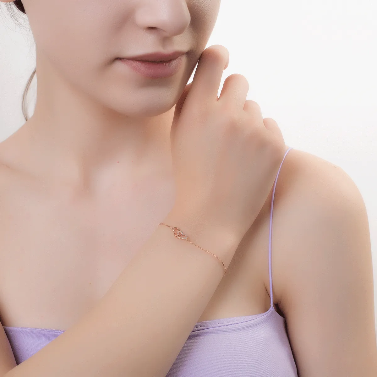 Bratara din aur roz cu diamante de 0.052ct