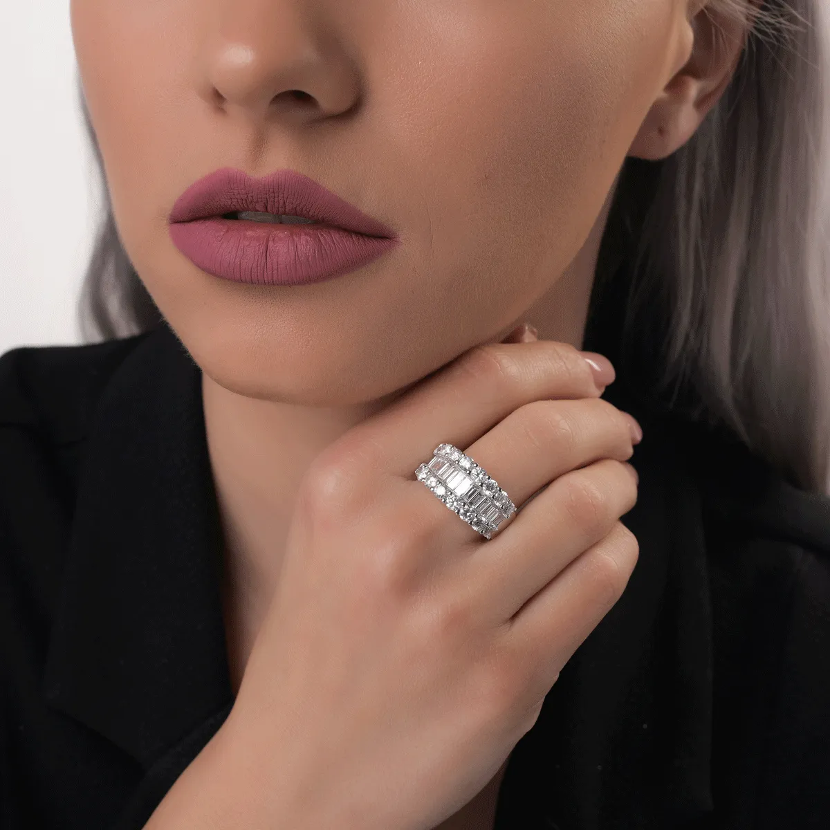 Inel din aur alb cu diamante microsetting de 3.04ct - Imagine 3
