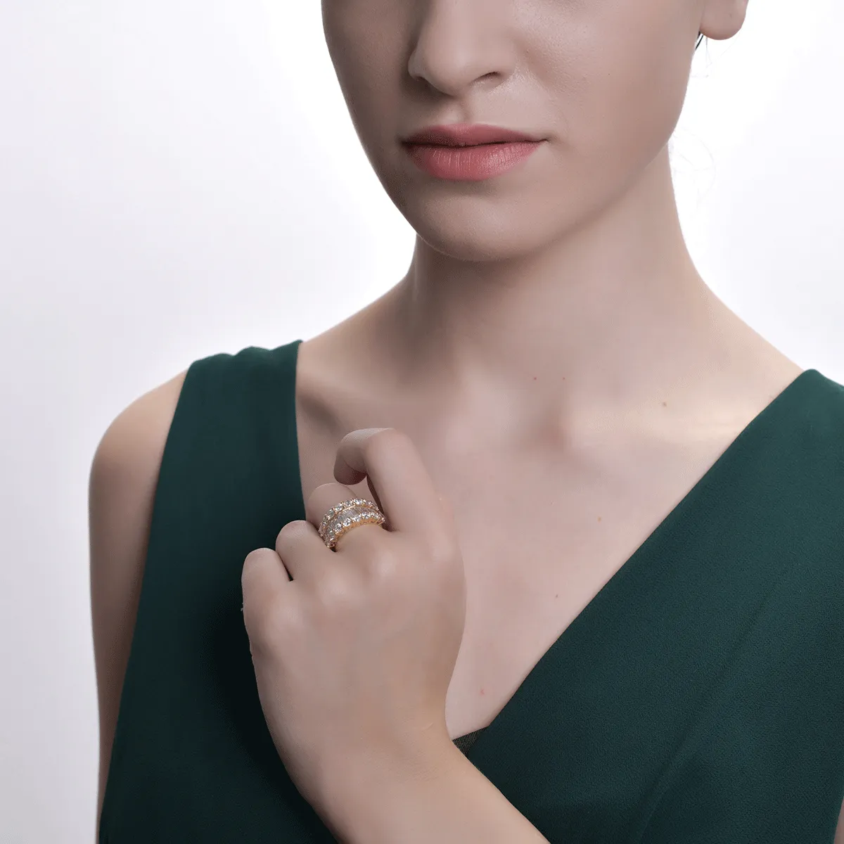 Пръстен от 18K жълто злато с 3.3ct диаманти