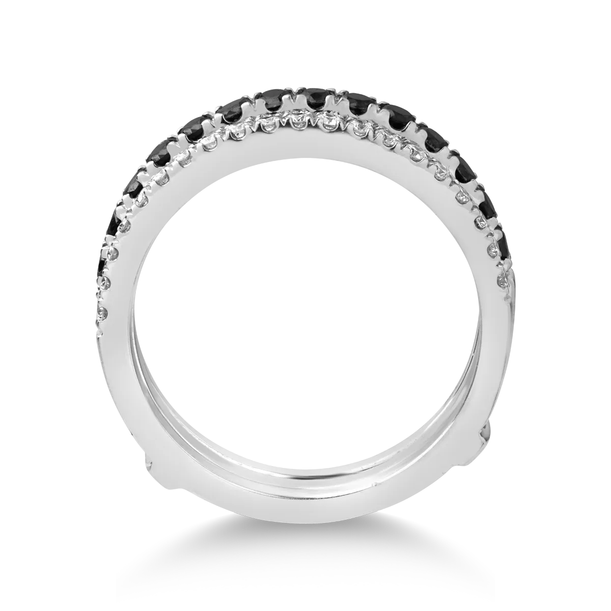 18K white gold ring with 0.36ct black diamonds and 0.33ct clear diamonds