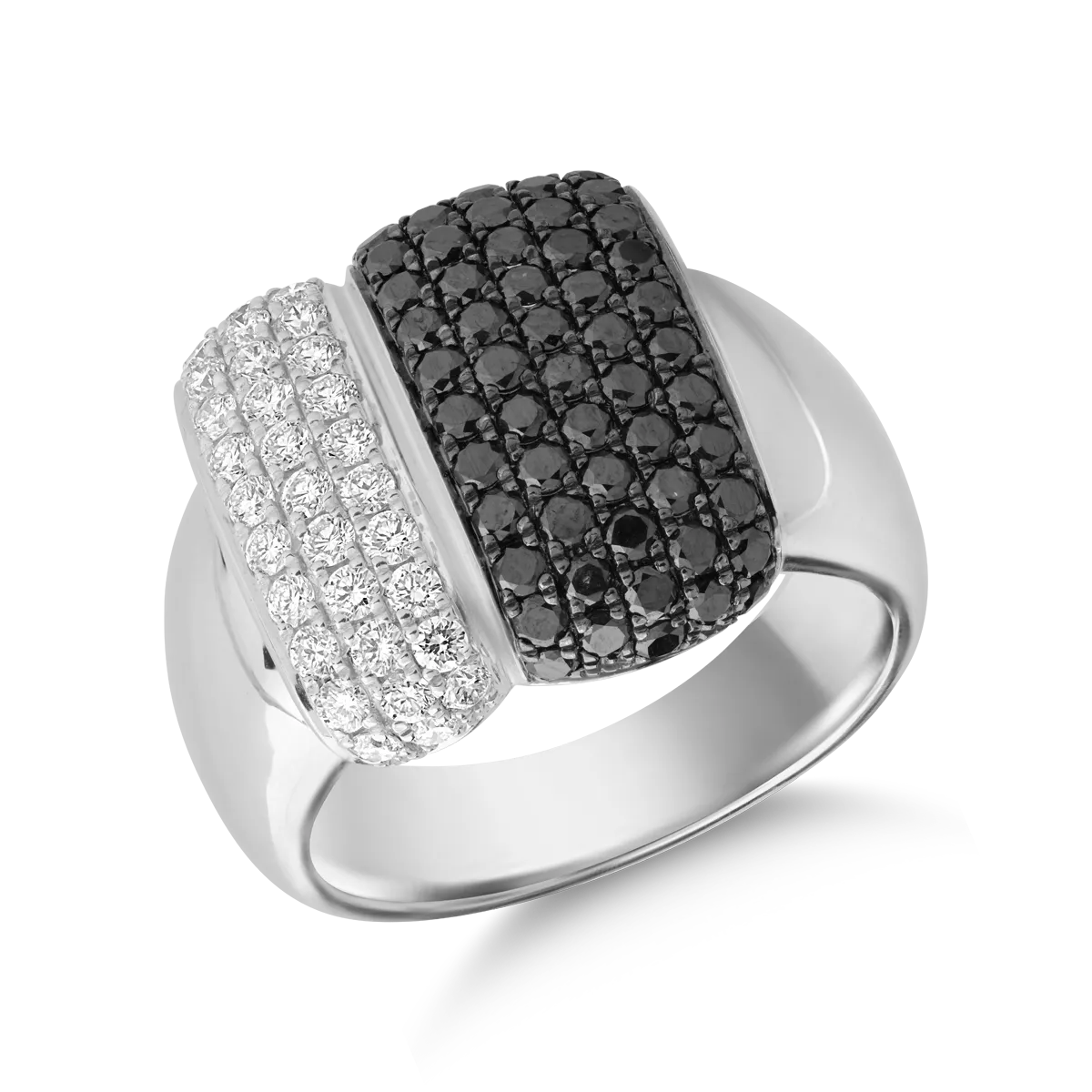 Gyűrű 18K-os fehér aranyból 0.96ct fekete gyémánttal és 0.51ct átlátszó gyémánttal.