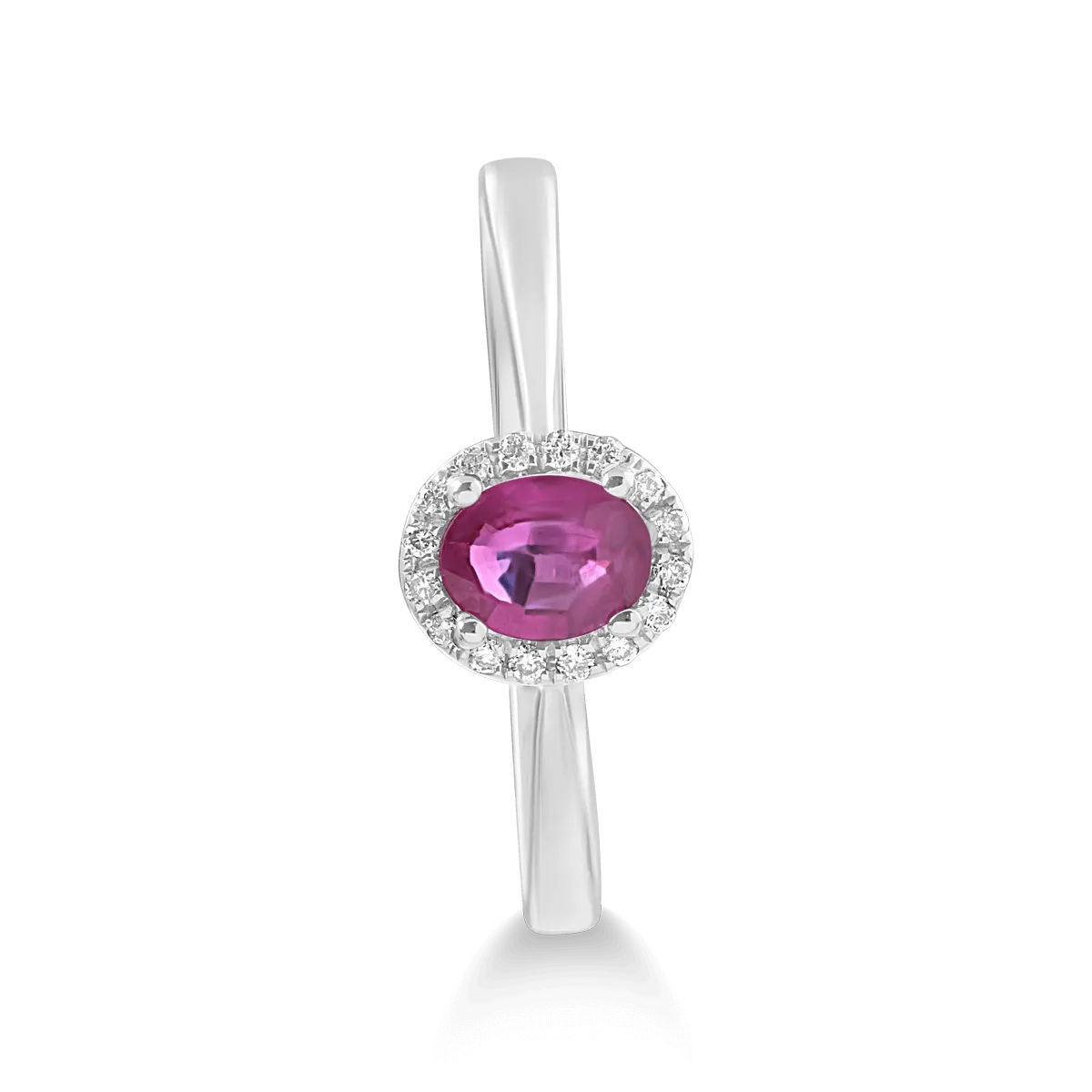 18K white gold ring with 0.5ct ruby and 0.05ct diamonds