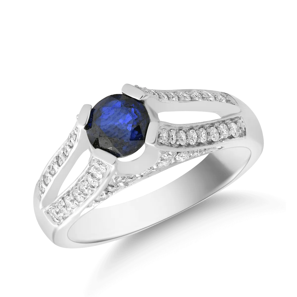 14K white gold ring with 0.71ct treated sapphire and 0.51ct diamonds