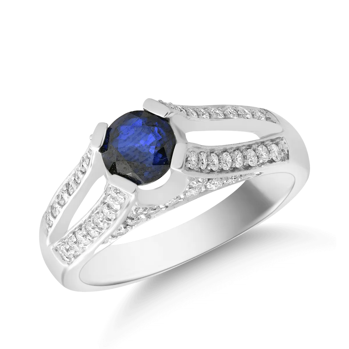 14K white gold ring with 0.71ct sapphire and 0.51ct diamonds