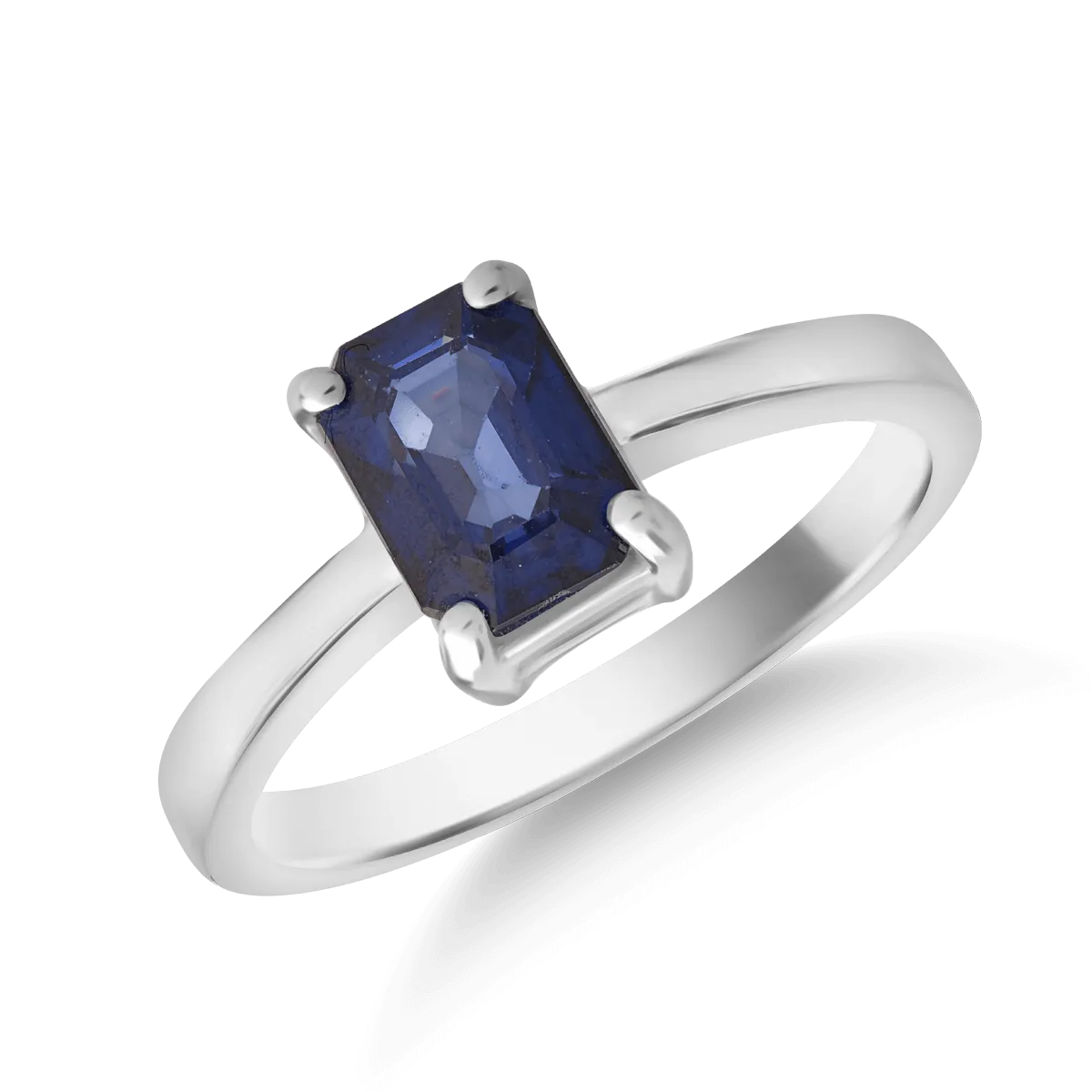 14K white gold ring with 1.09ct treated sapphire
