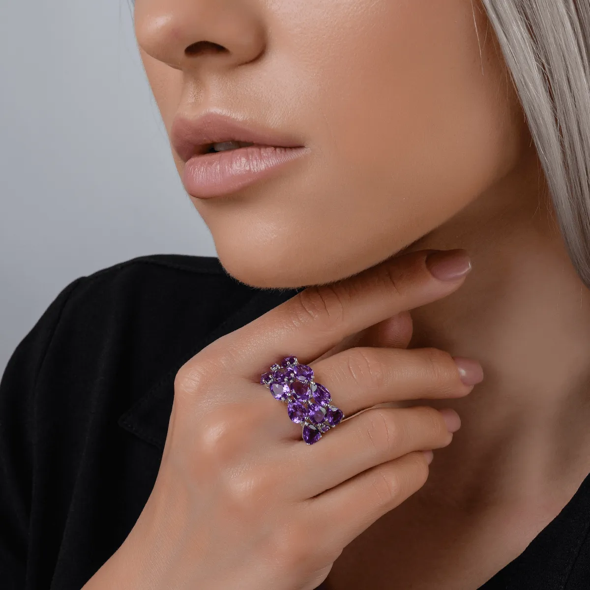 Inel din aur alb de 14K cu ametiste de 7.58ct