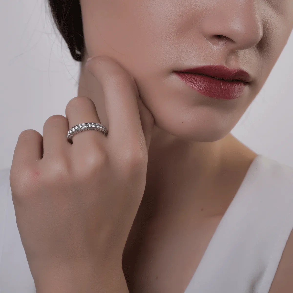 Pierścionek z 18K białego złota i diamenty 1.25ct