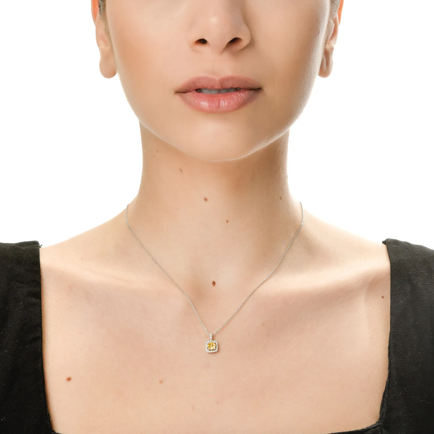 Wisiorek z 14K białego-żółtego złota, fancy diamond 0.161kr i diamenty 0.086kr