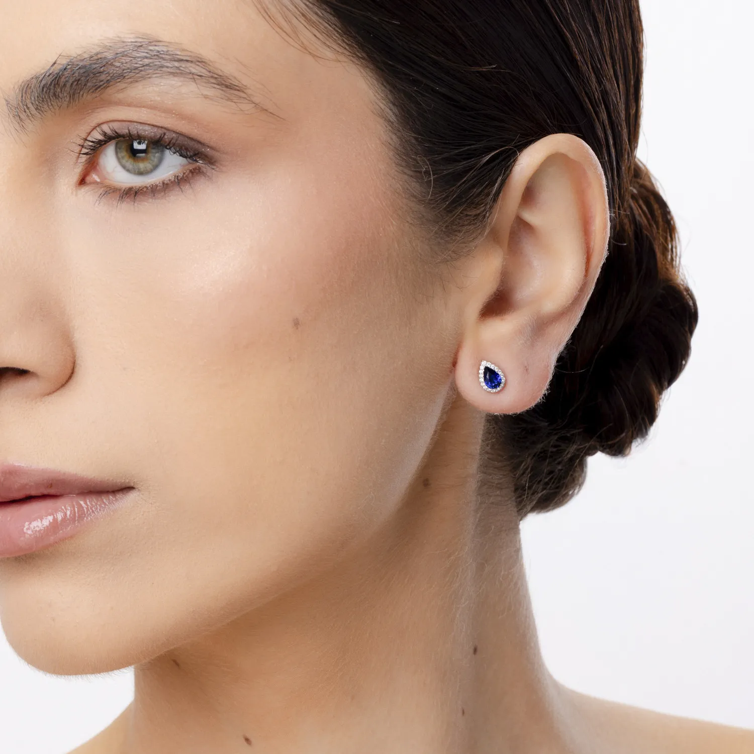 Fülbevaló 18K-os fehér aranyból 0.88ct rózsaszín zafírral és 0.15ct gyémánttal