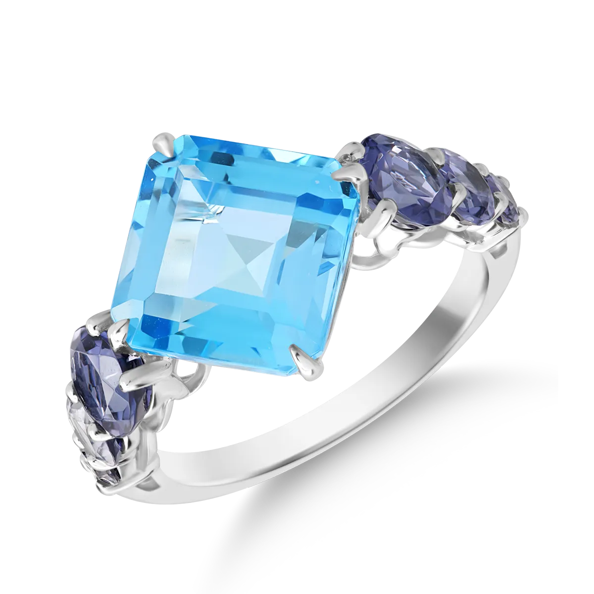 18K fehérarany gyűrű 5.7ct kék topázzal és 0.8ct iolittal