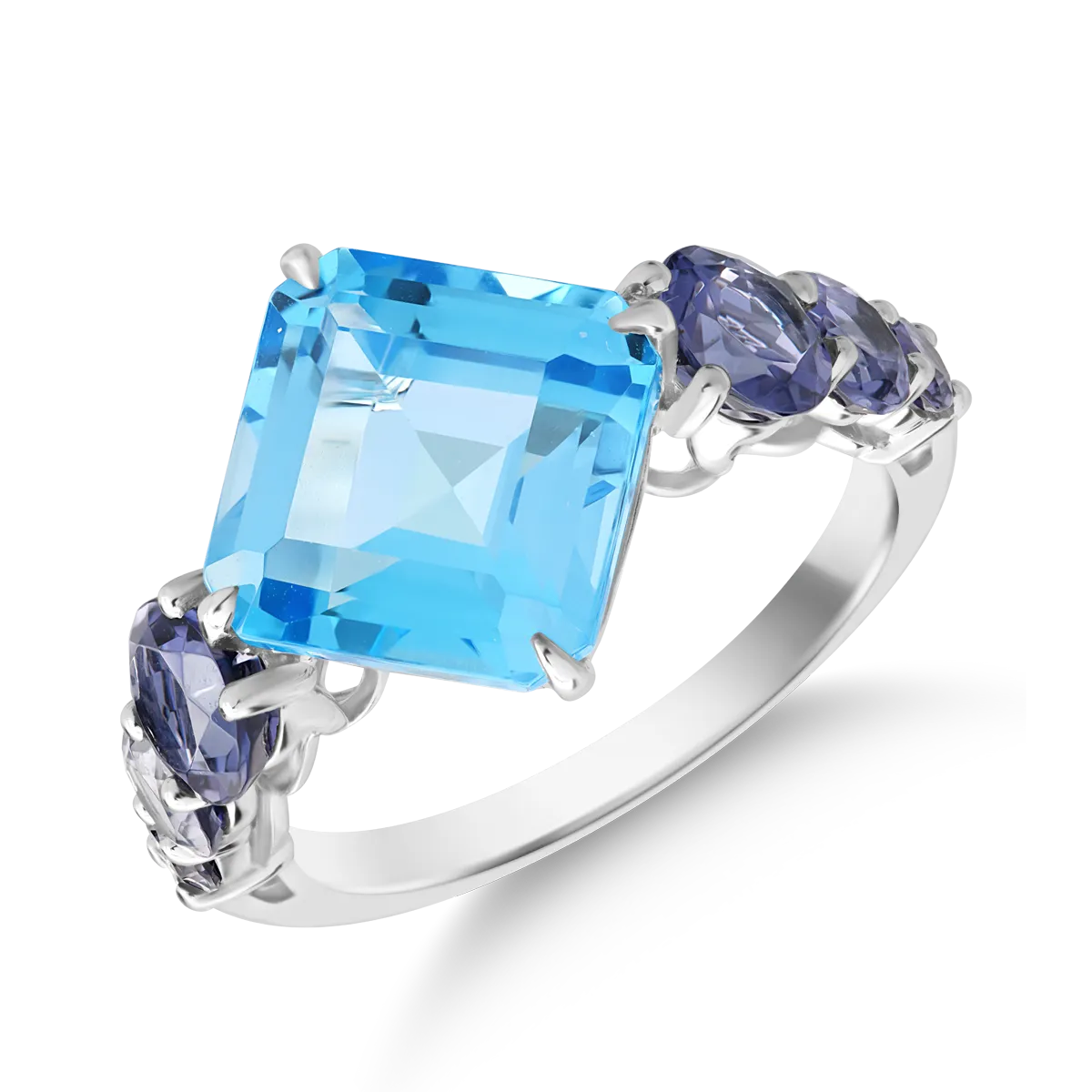 Inel din aur alb de 18K cu topaz albastru de 5.7ct si iolite de 0.8ct