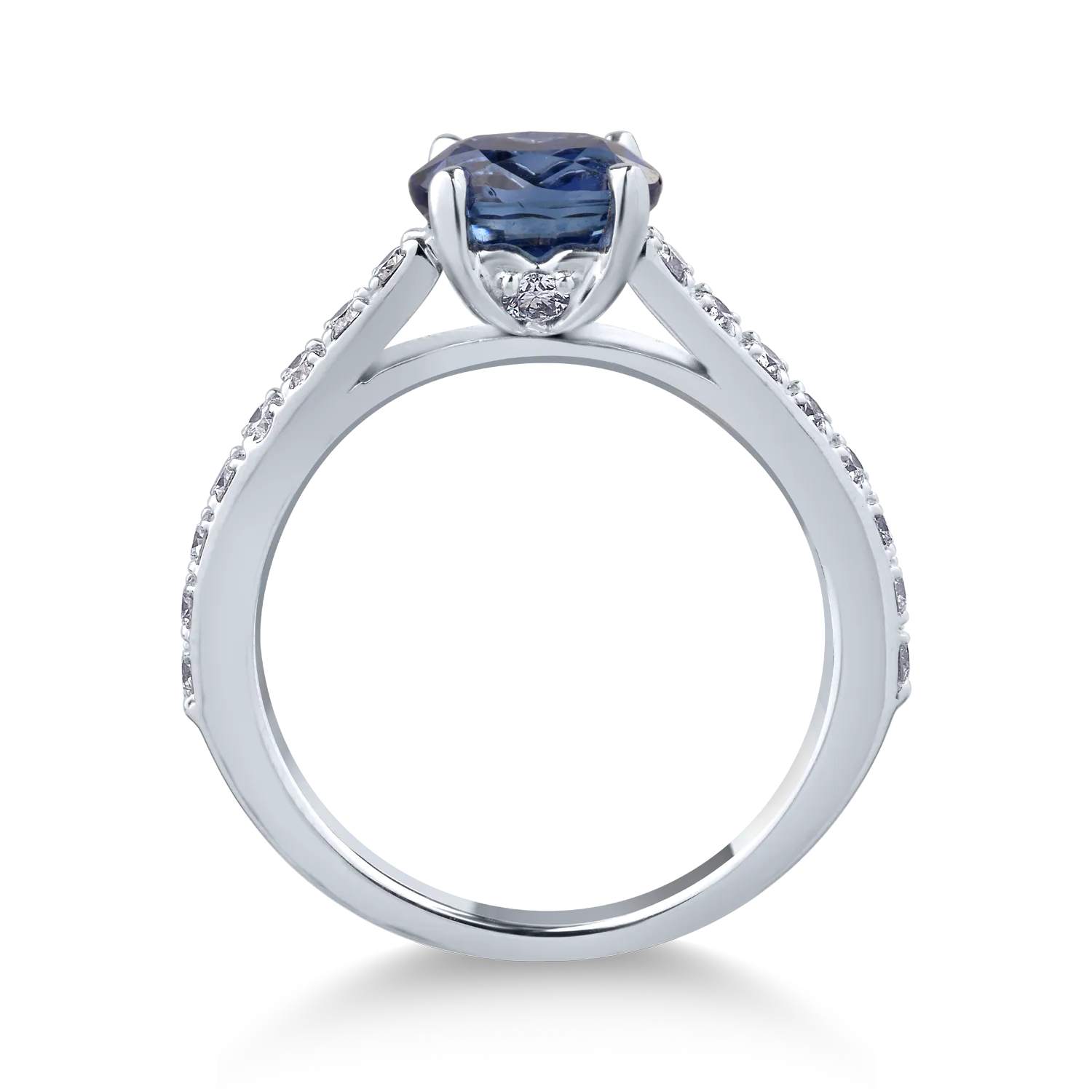 18K white gold ring with 1.15ct sapphire and 0.27ct diamonds