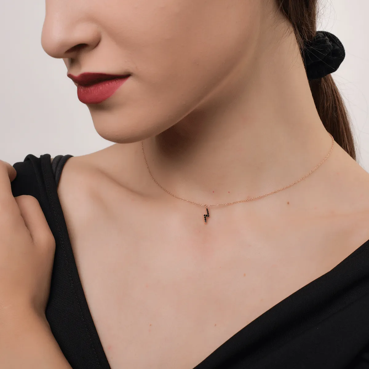 Lant cu pandantiv din aur roz