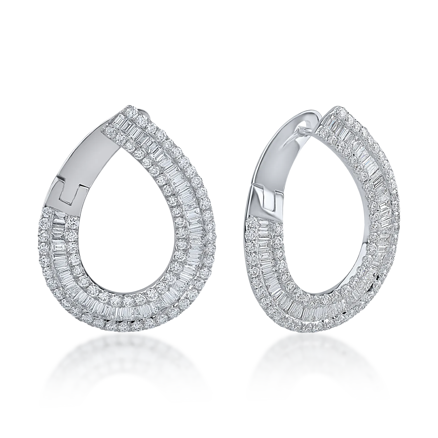 White gold earrings with 2.26ct diamonds