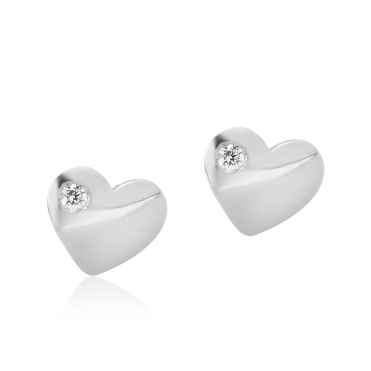 14K fehér arany szívű gyermek fülbevaló 0.04kt gyémánttal