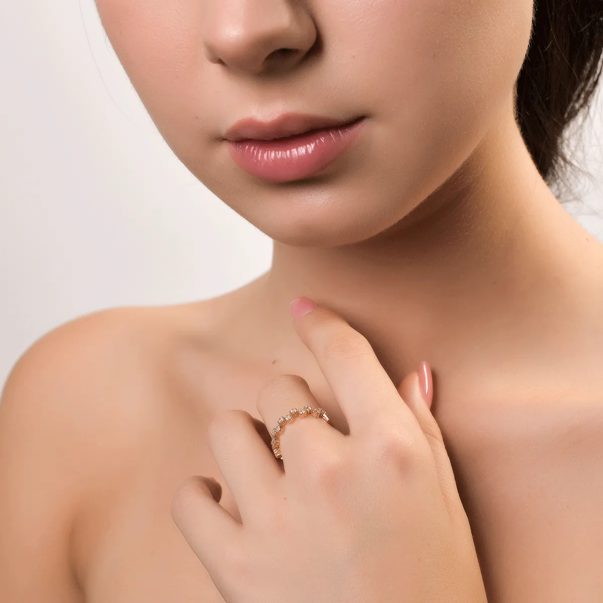18K rózsa arany gyűrű 0.41ct gyémántokkal