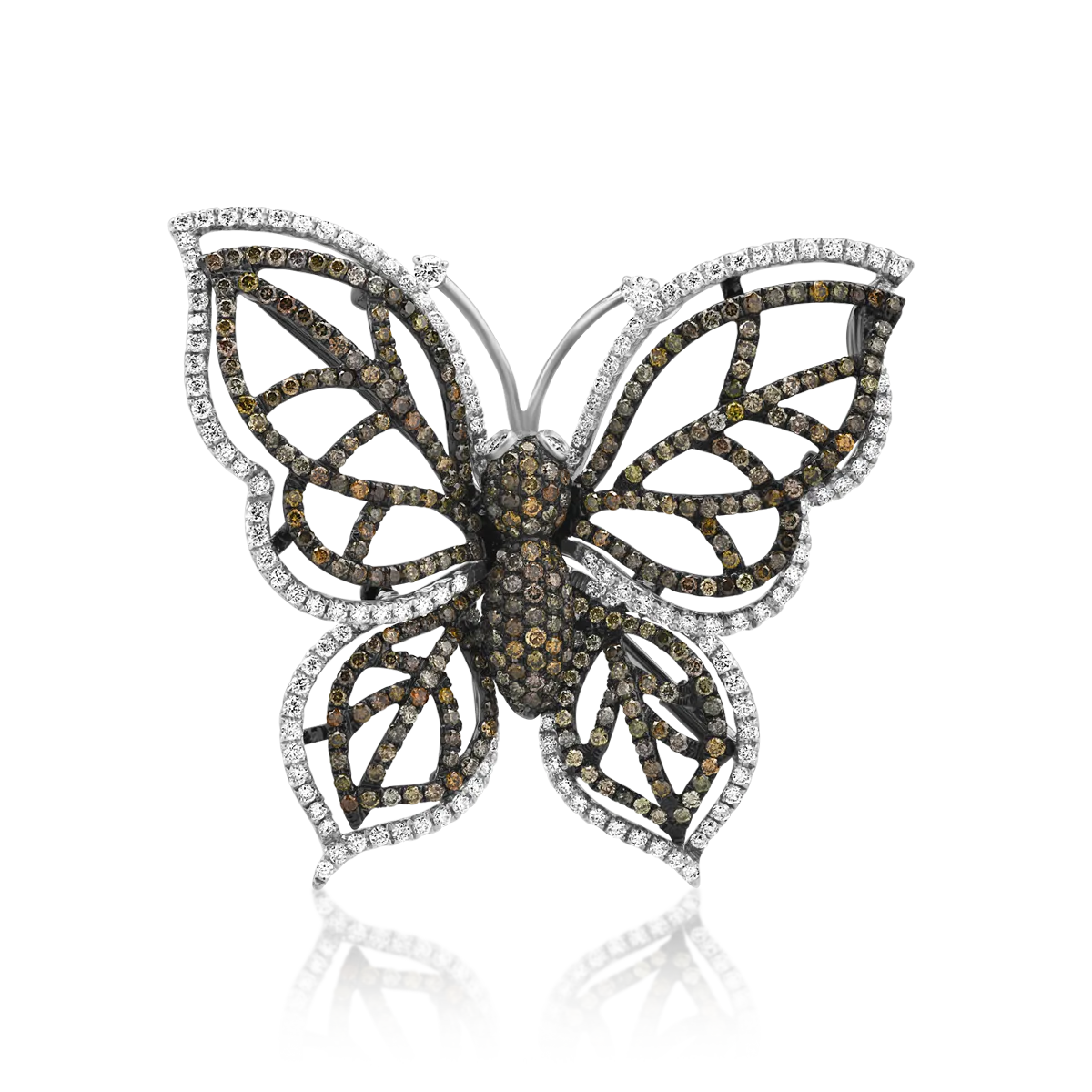 Brosa fluture din aur alb cu diamante de 4.9ct
