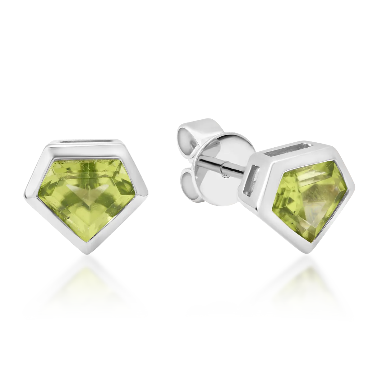 Cercei din aur alb de 18K cu peridote de 1.26ct