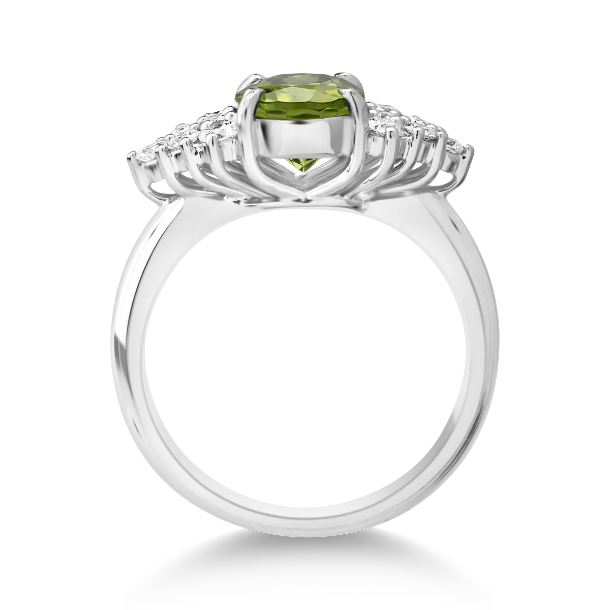 18K white gold ring with 2.02ct peridot and 0.45ct diamonds