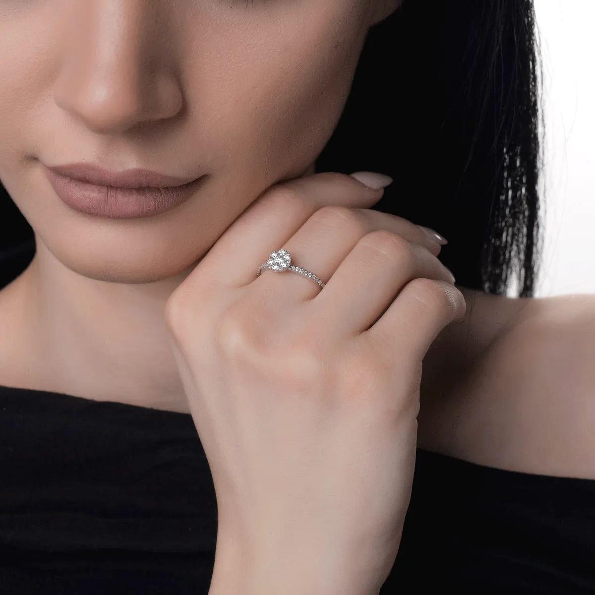 Inel din aur alb de 18K cu diamante de 0.43ct