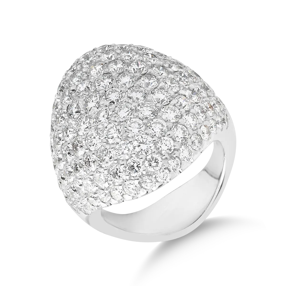 18K white gold ring with diamonds of 7.48ct