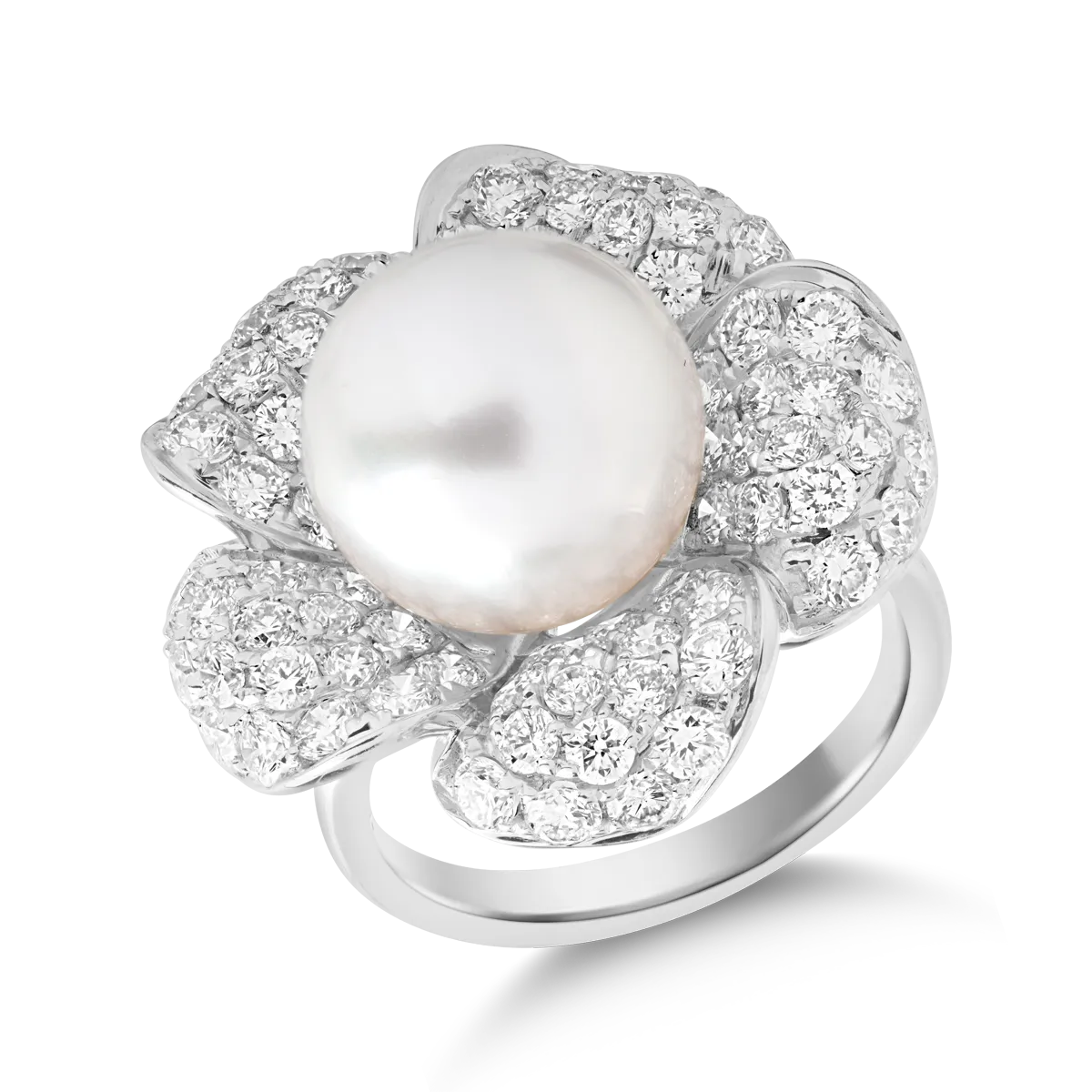 18K white gold flower ring with cultured pearl of 12.25ct and diamonds of 2.99ct