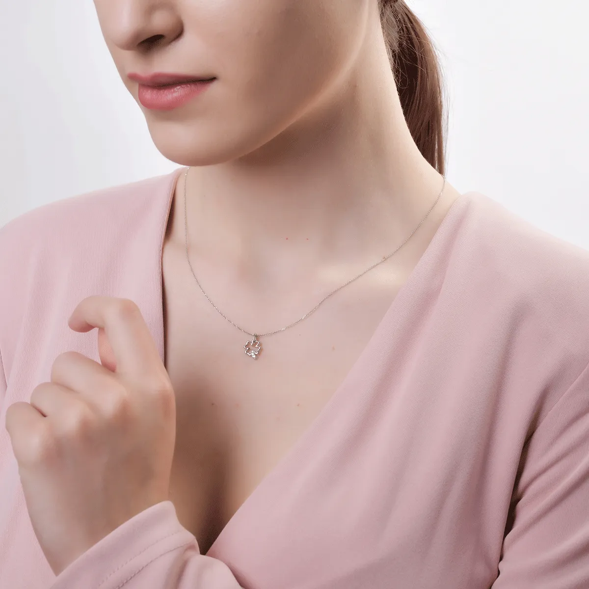 14K fehérarany medál nyaklánc