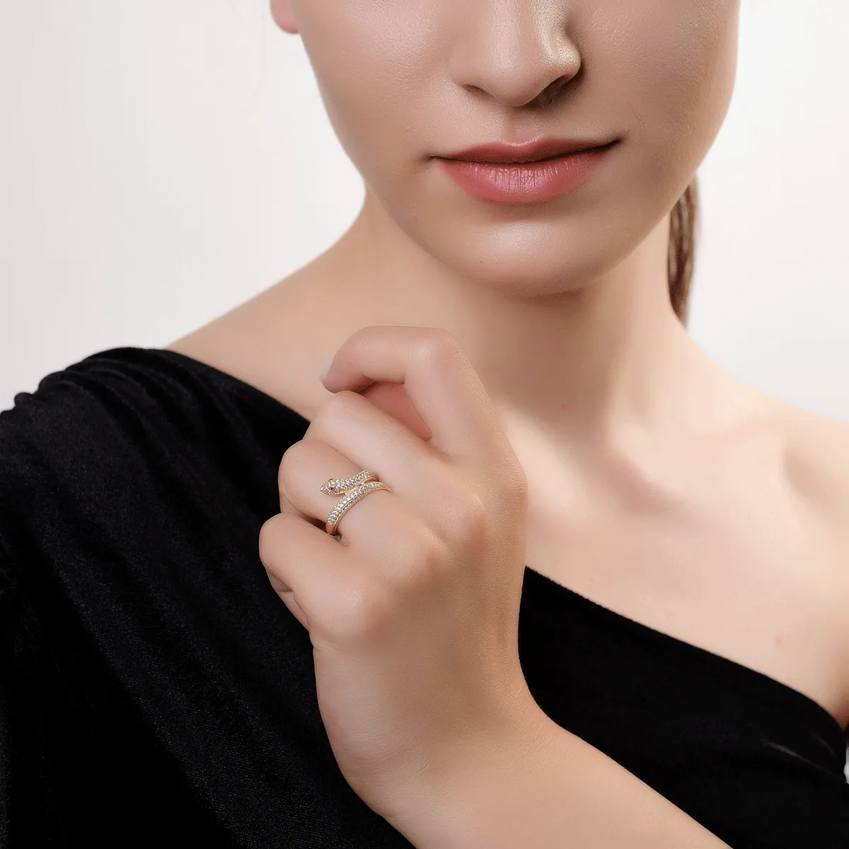 14K yellow gold ring