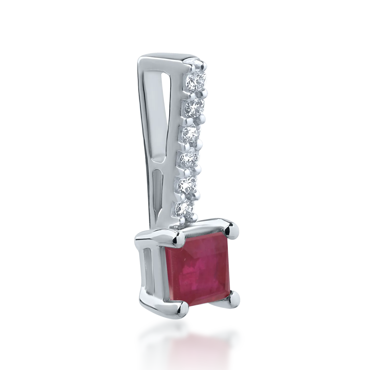 14K white gold pendant with a 0.182ct ruby and 0.03ct diamonds