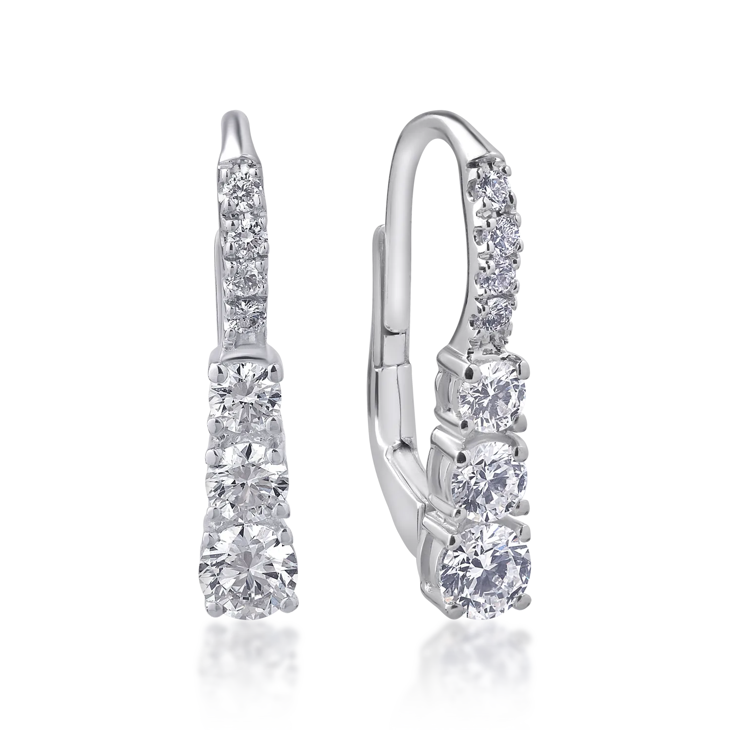 18K white gold earrings with 0.82ct diamonds