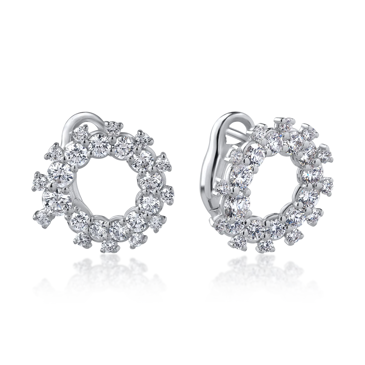 18K white gold earrings with 1.35ct diamonds