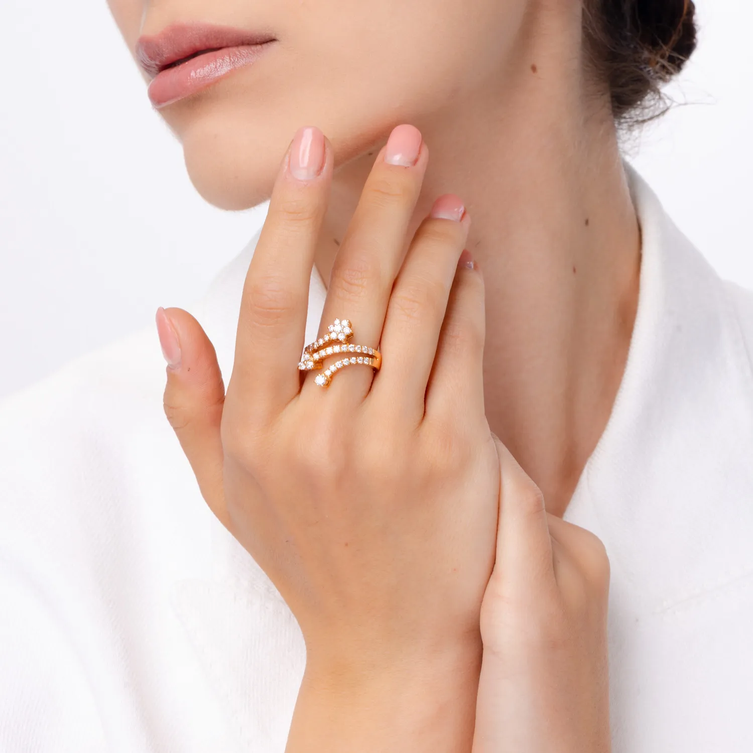 Pierścionek z różowego złota z diamentami o masie 1.13ct