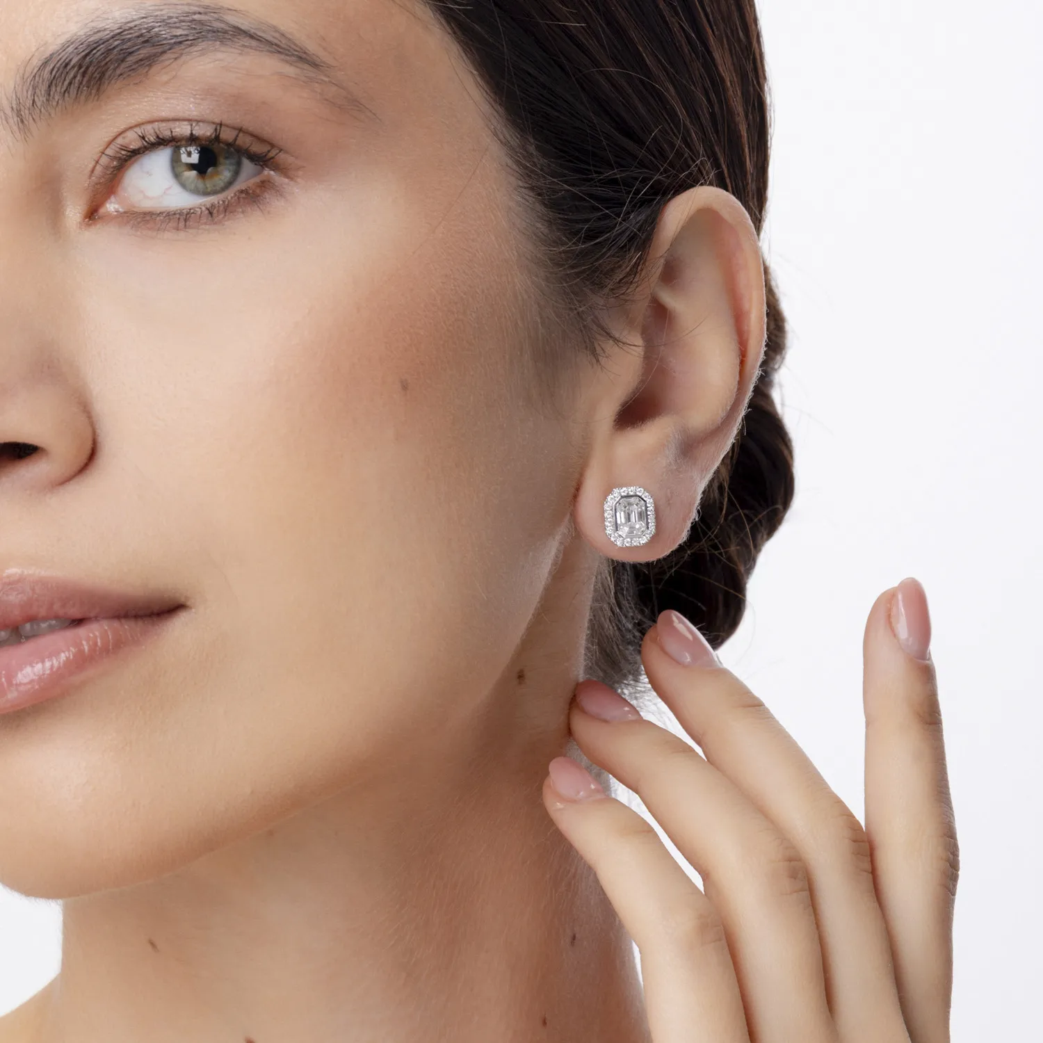 18K fehérarany fülbevaló 1.09ct gyémántokkal