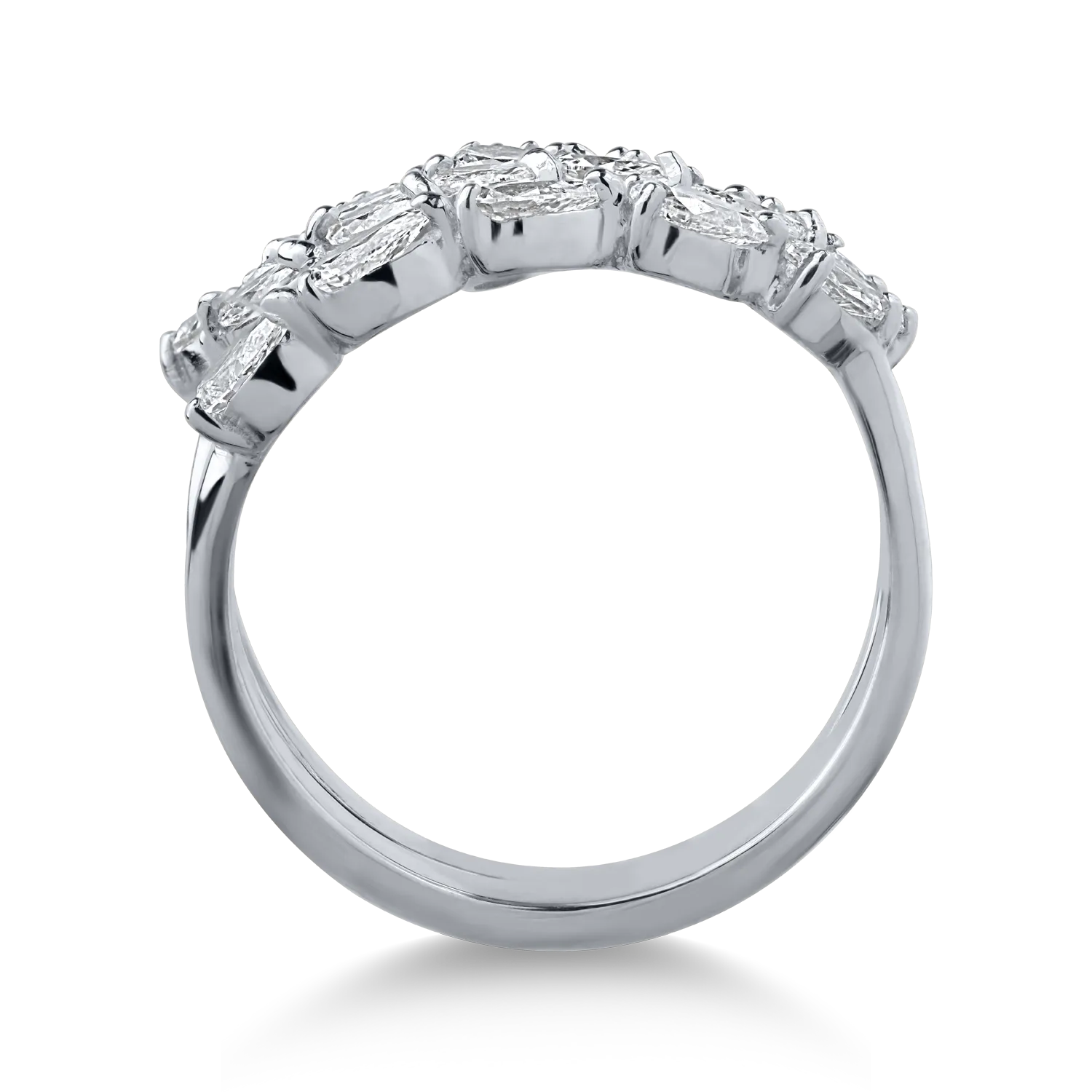 18K white gold ring with 2.45ct diamonds