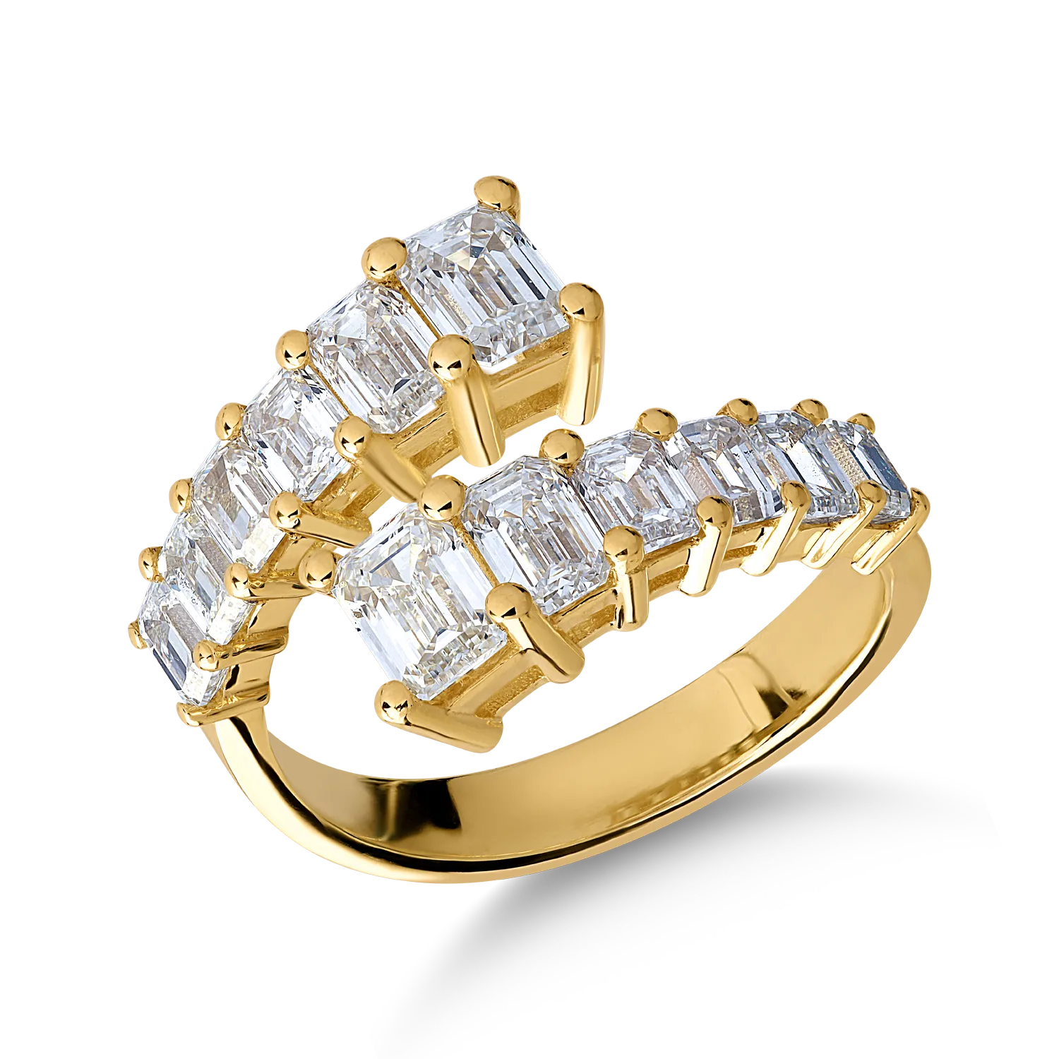 18K yellow gold ring with 3.15ct diamonds