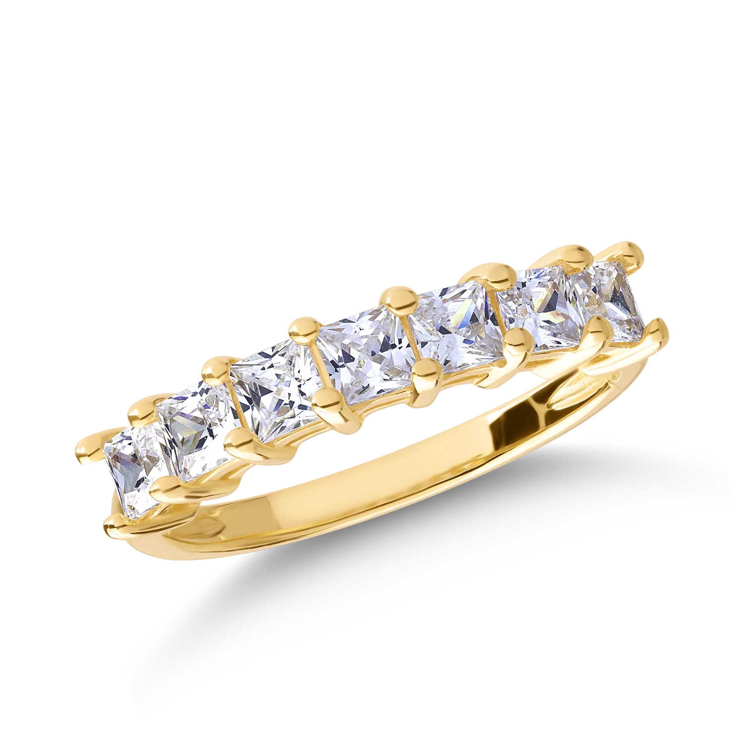 Yellow gold ring with microsetting zirconia