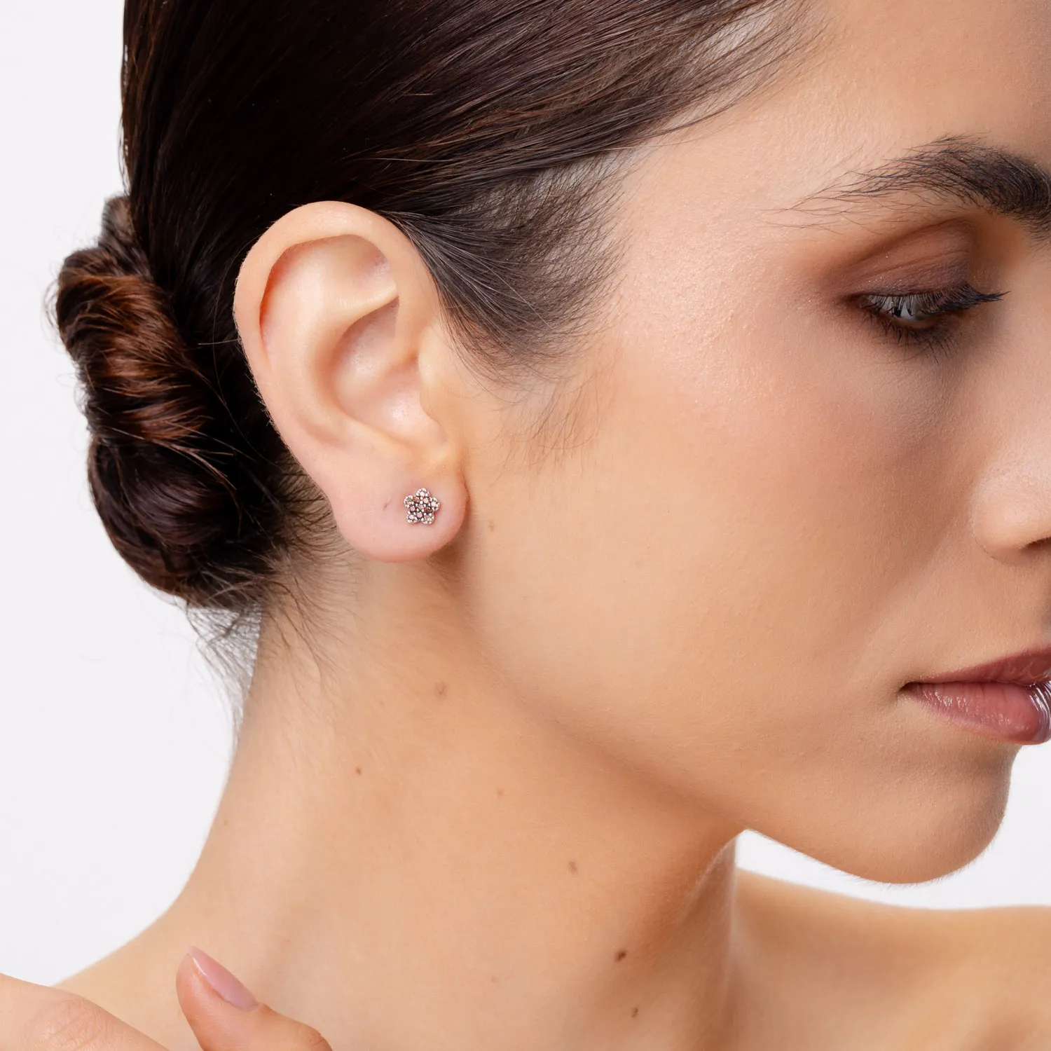 White gold flower earrings