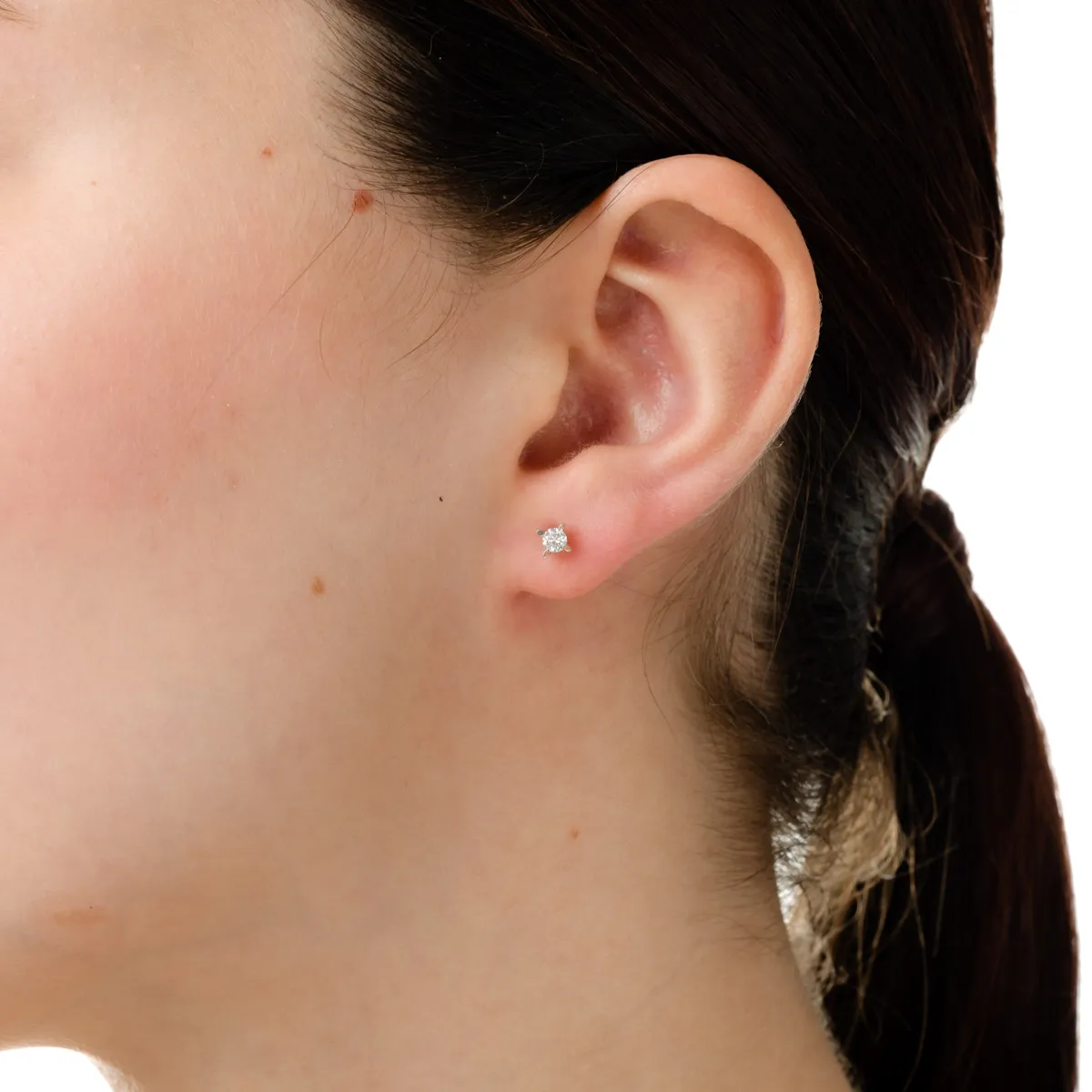 Fehér arany fülbevaló 0.2ct gyémánttal