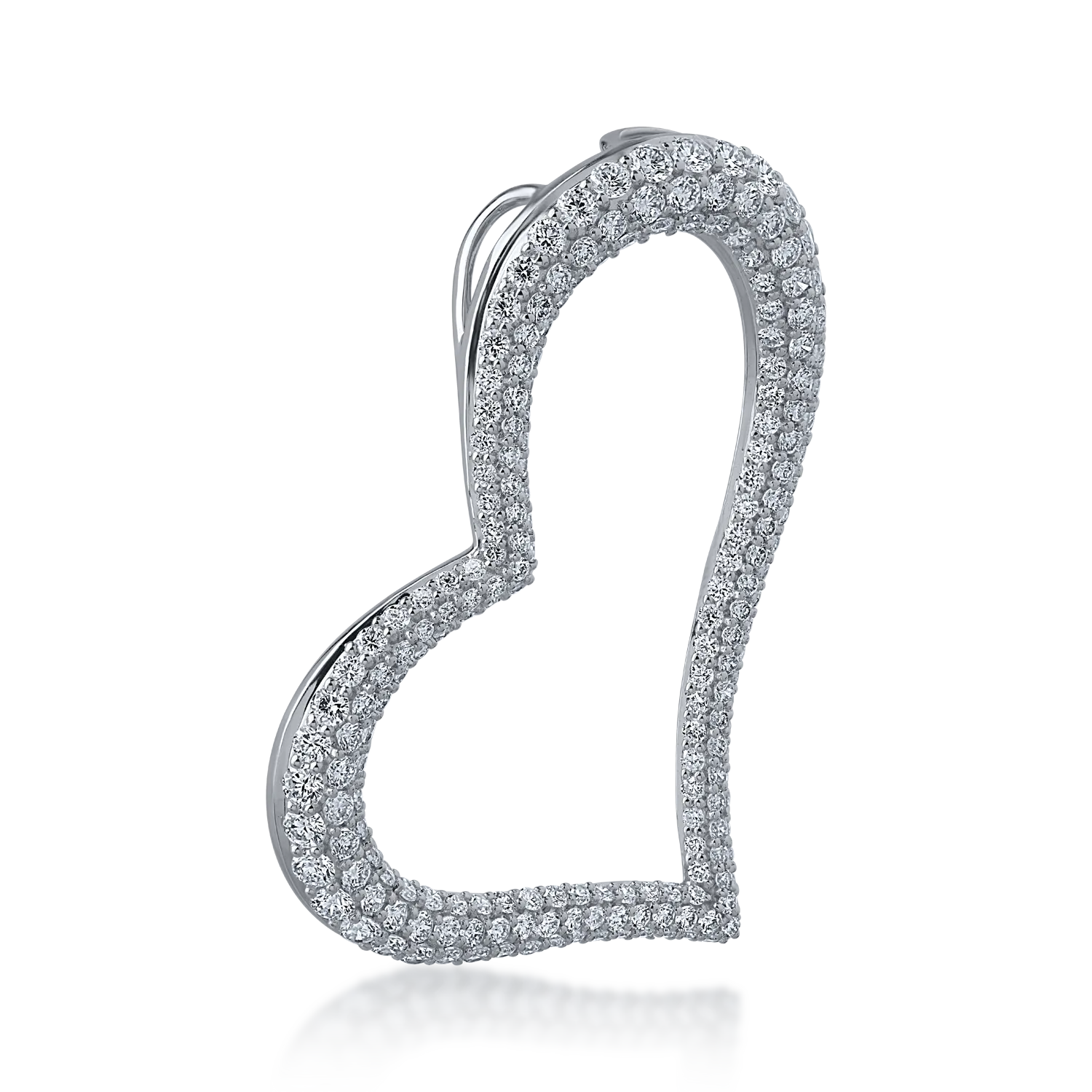 White gold pendant with 2.254ct diamonds