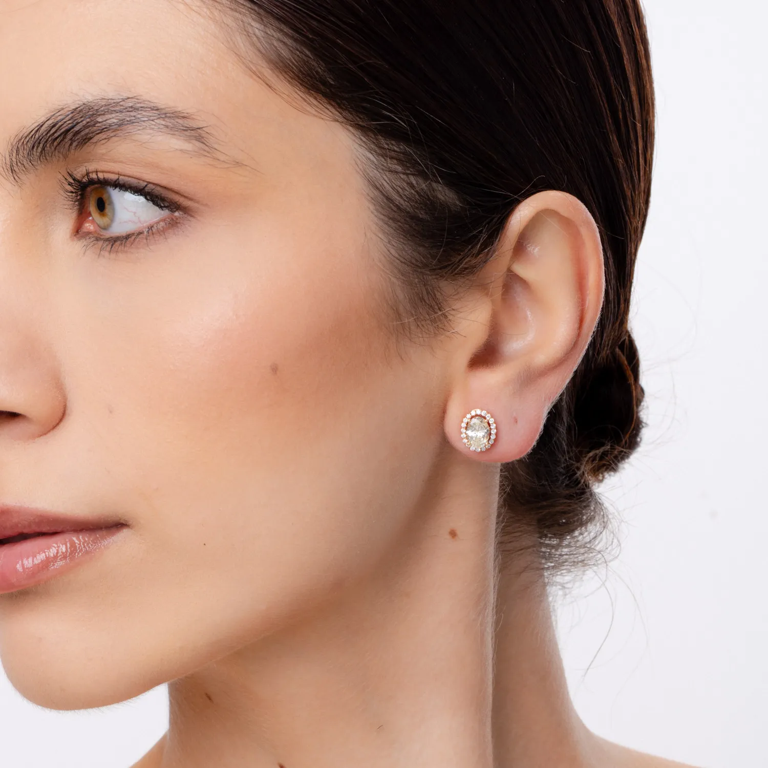 Rose gold earrings with 2.29ct diamonds