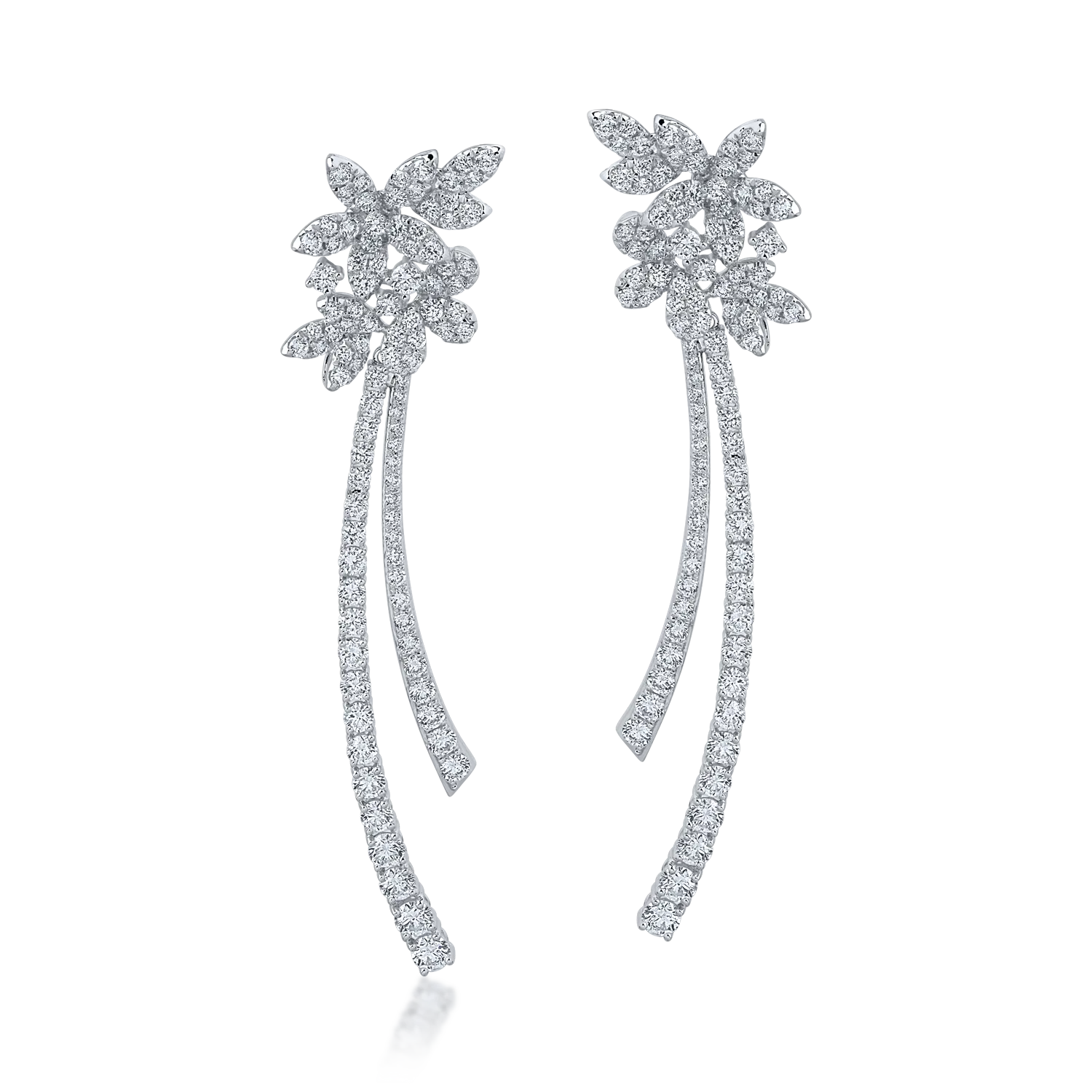 White gold earrings with 2.915ct diamonds