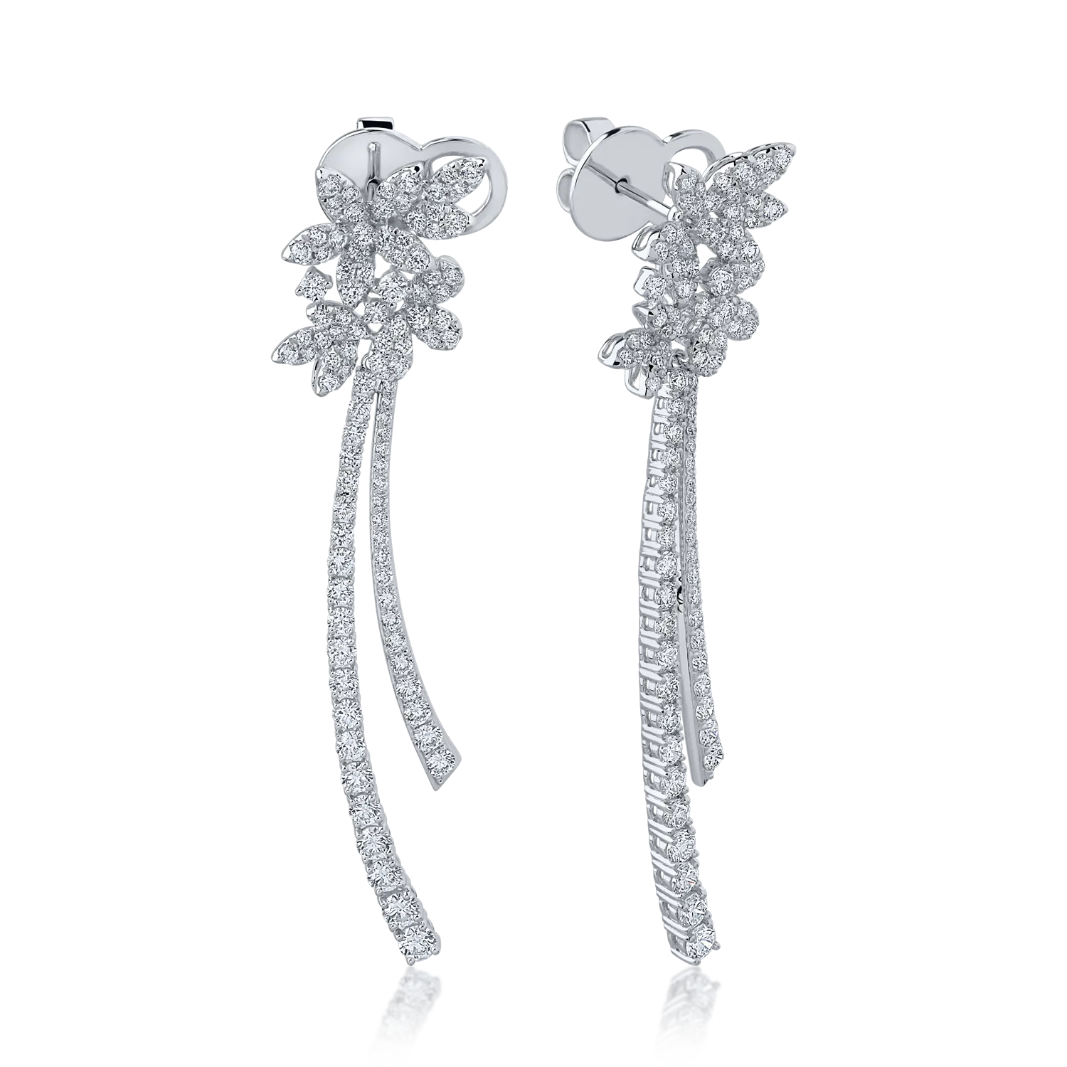 White gold earrings with 2.915ct diamonds