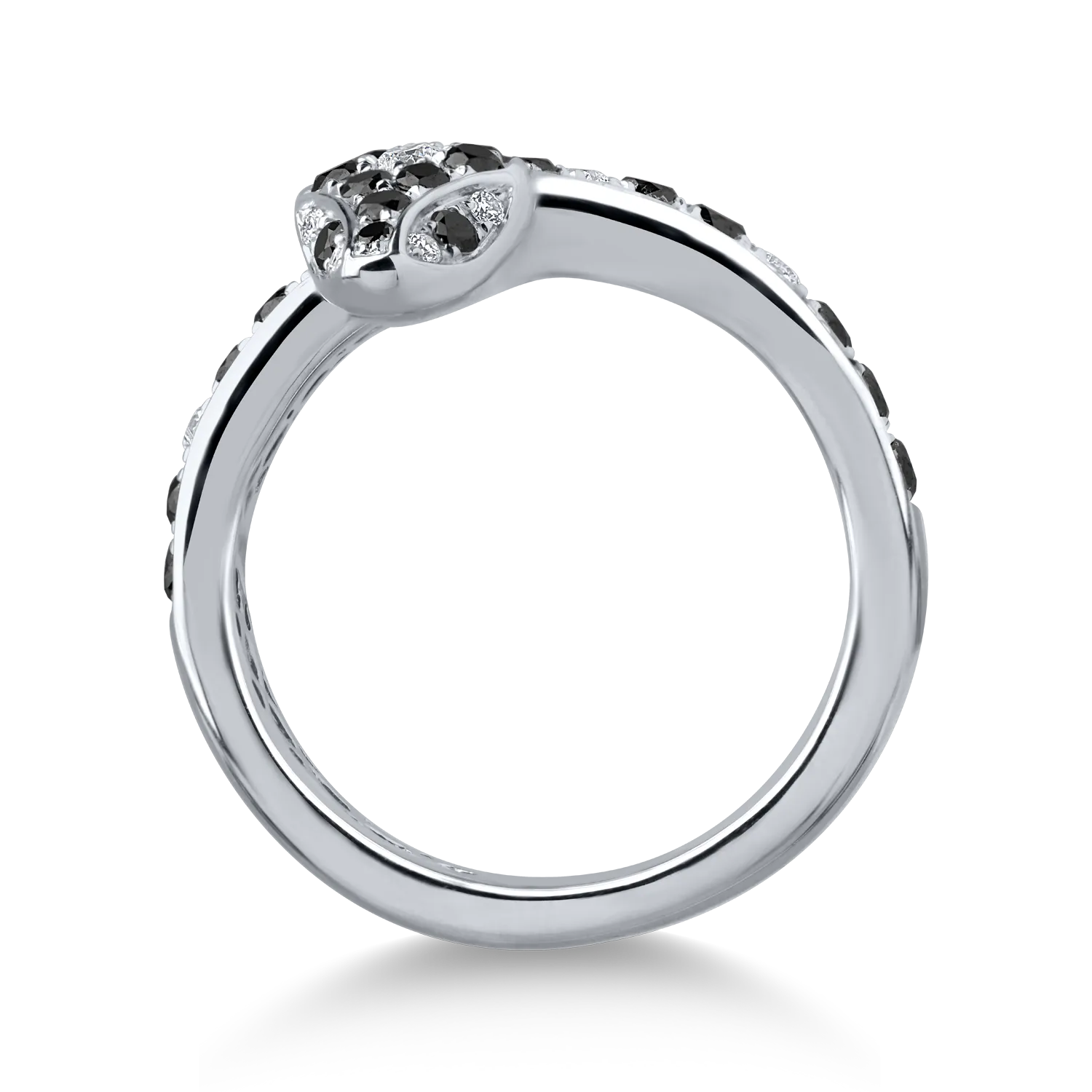 White gold ring with 0.71ct black diamonds and 0.2ct clear diamonds